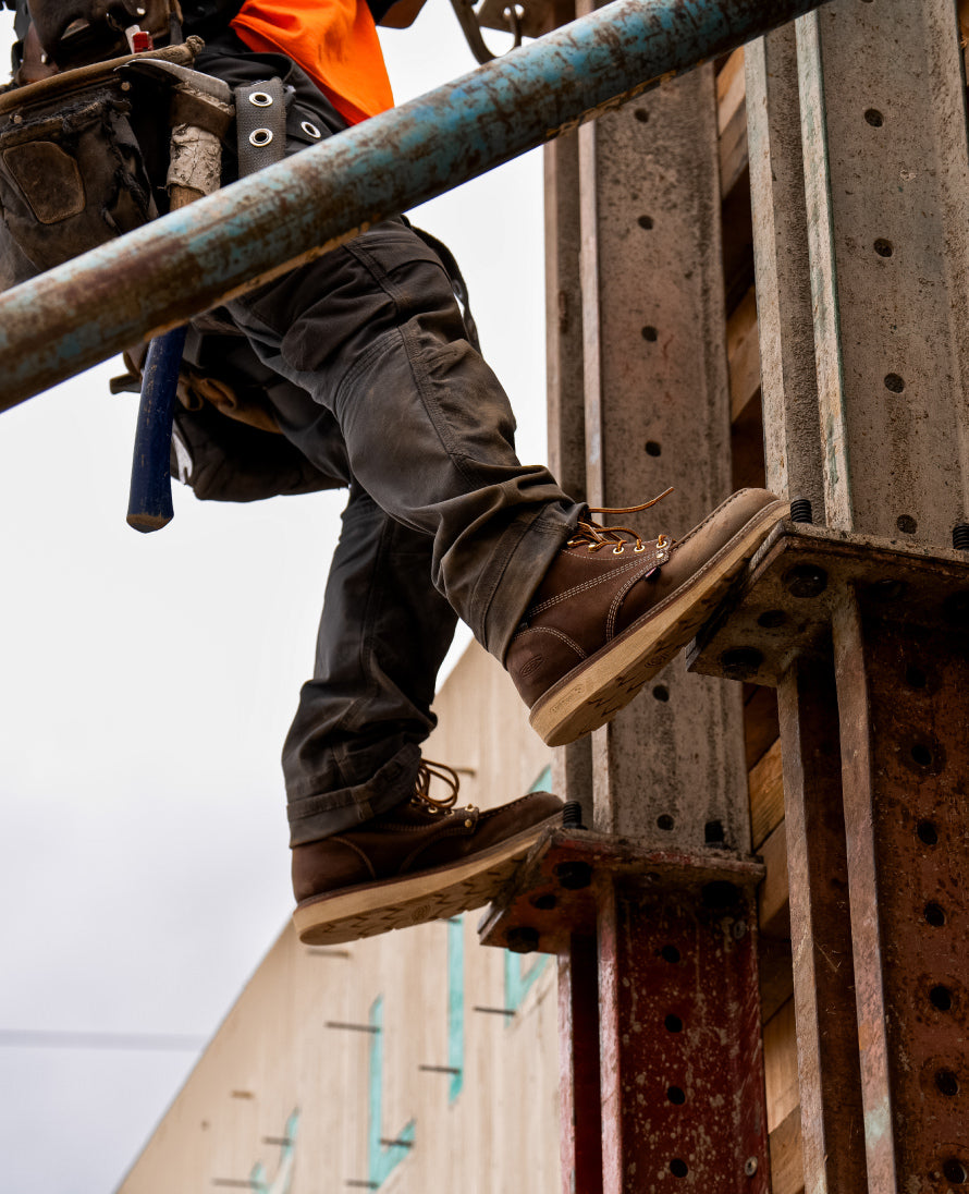 Men's Liberty 6 Waterproof Boot (Carbon Toe) | Chestnut/Gum - Image 8